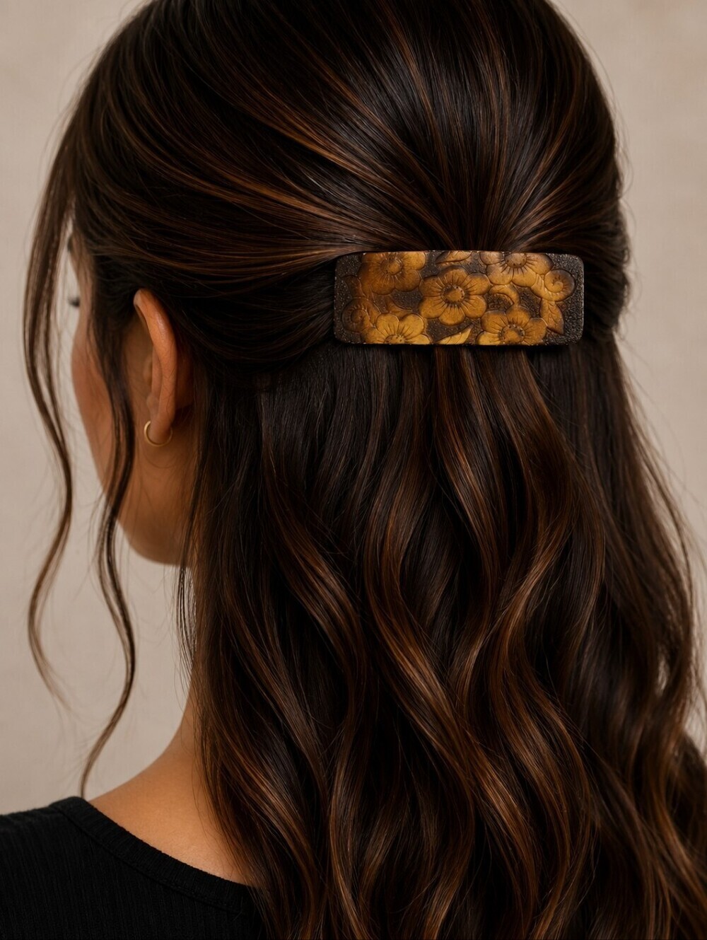 Vintage 1980s Brown Faux Leather Daisy Flowers Barrette